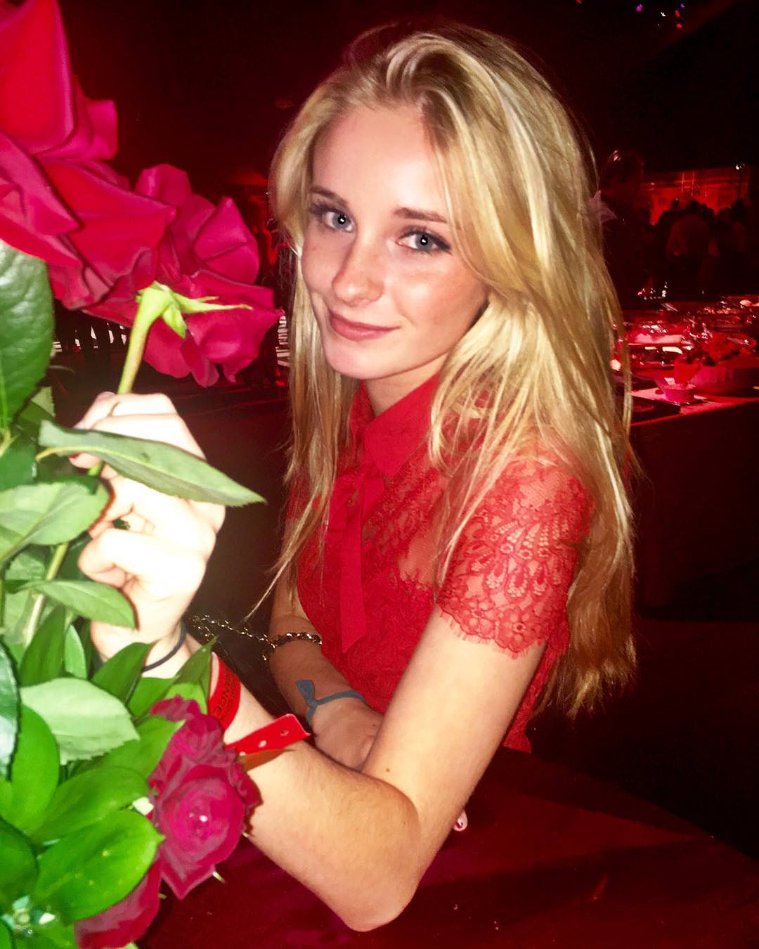 Larken Woodward : r/BeautifulFemales