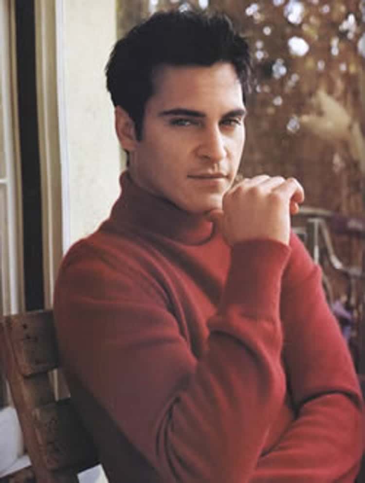 young-joaquin-phoenix-in-longsleeve-red-sweater-photo-u1