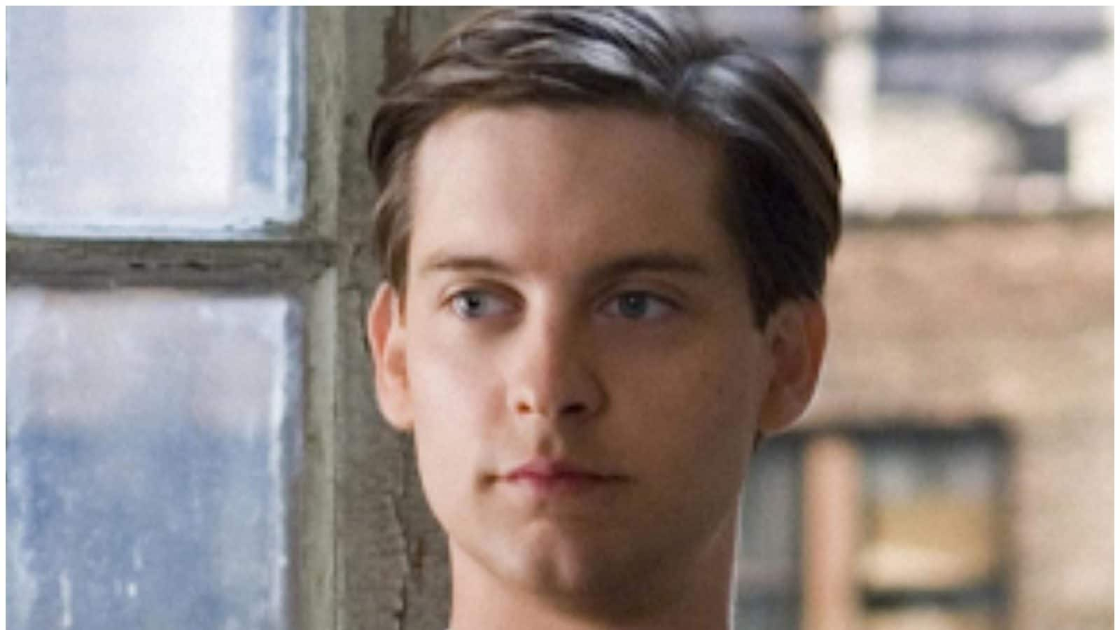 tobey-maguire-spiderman-163955686516x9.jpg