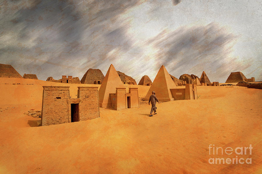 nubian-pyramids-of-meroe-2-naoki-takyo.jpg