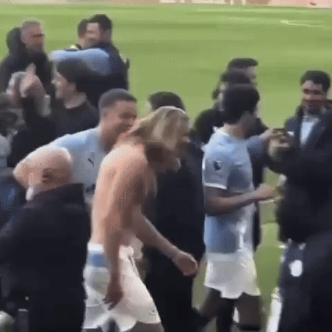 Erling Haaland Funny Walk – Reaction GIFs