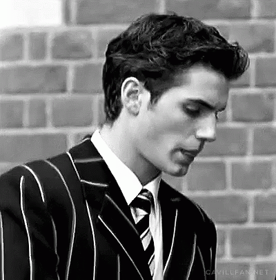 Young Henry Cavill GIF - Young Henry Cavill Serious - Discover & Share GIFs