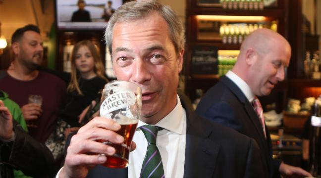 would-you-drink-a-pint-of-farage-watch-nigel-farage-ask-for-a-pint-named-after-me-136409834602303901-160923003044.jpg