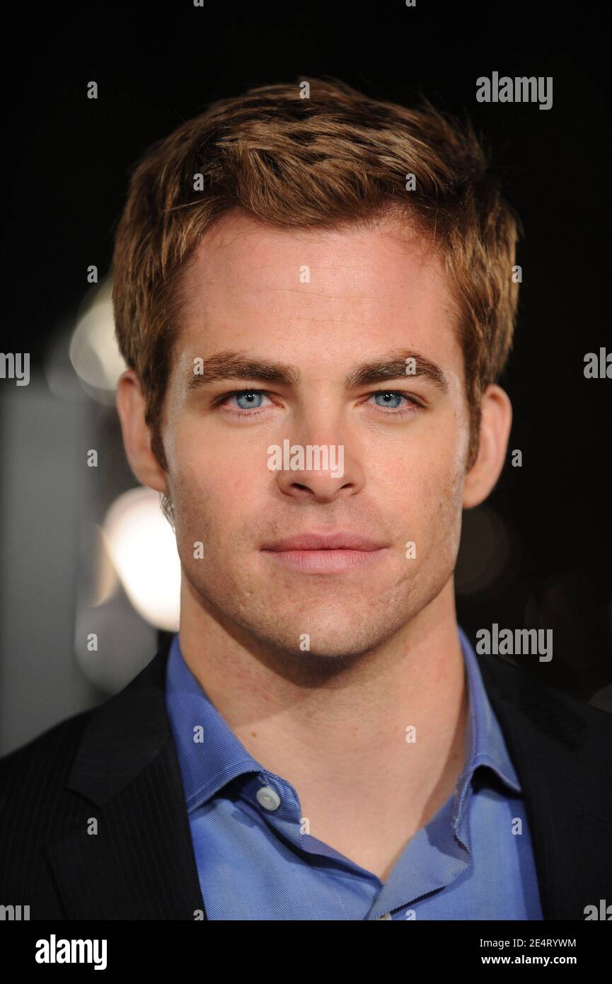 chris-pine-attends-the-premiere-of-cloverfield-at-the-paramount-studios-lot-in-hollywood-los-angeles-january-16-2008-pictured-chris-pine-photo-by-lionel-hahnabacapresscom-2E4RYWM.jpg