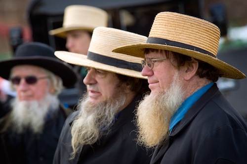 Amish-Men-With-Beards.jpg