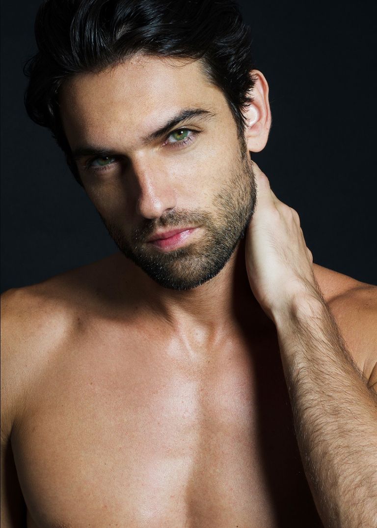 Meet Reed Favero - Fashionably Male | Guys with green eyes, Black hair green eyes, Guys with ...