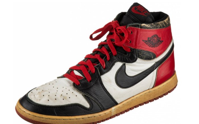 Rare Michael Jordan Nikes Found, Could Earn $20K at Auction – Footwear News