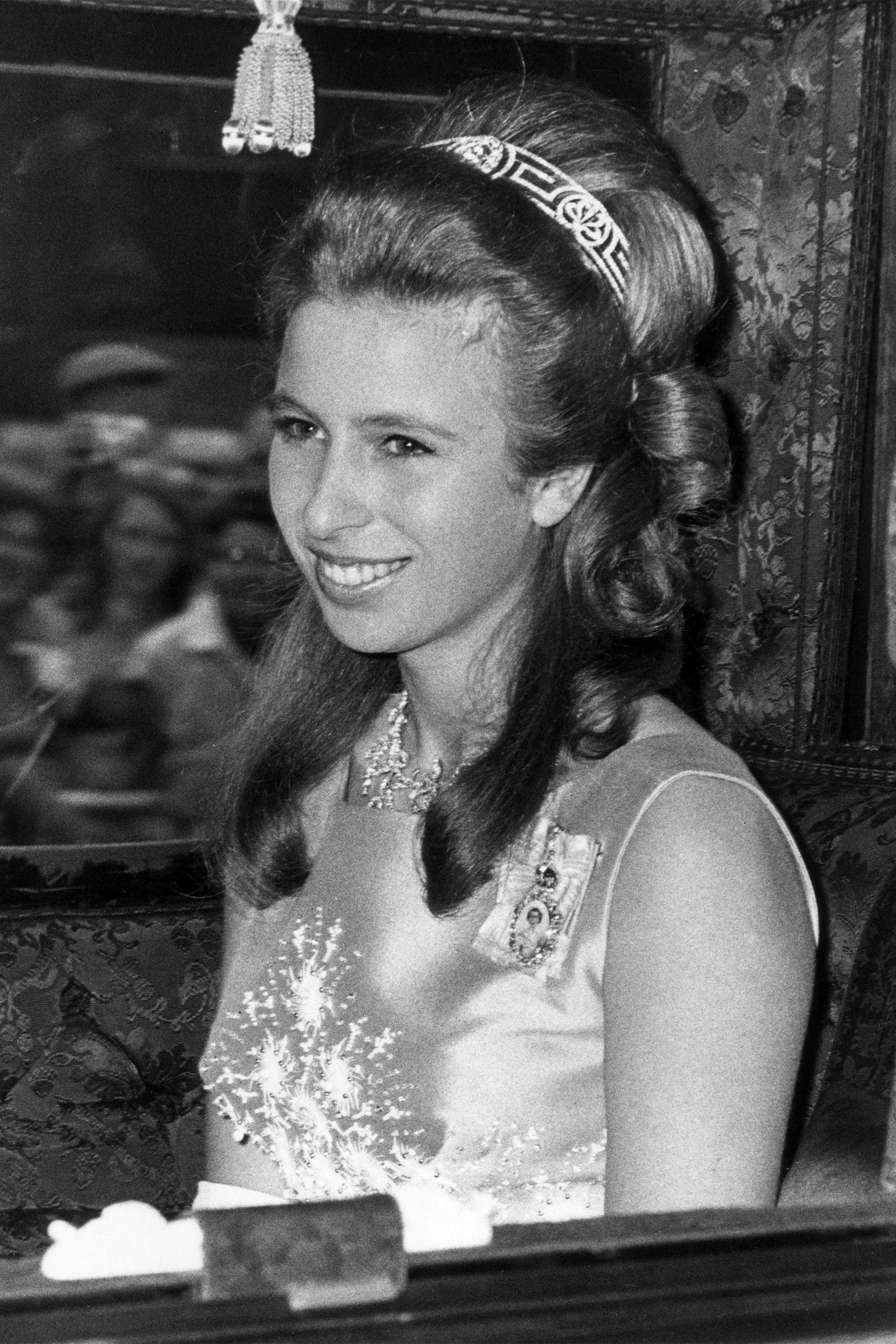 hbz-princess-anne-1970-gettyimages-3228468-1567098365.jpg