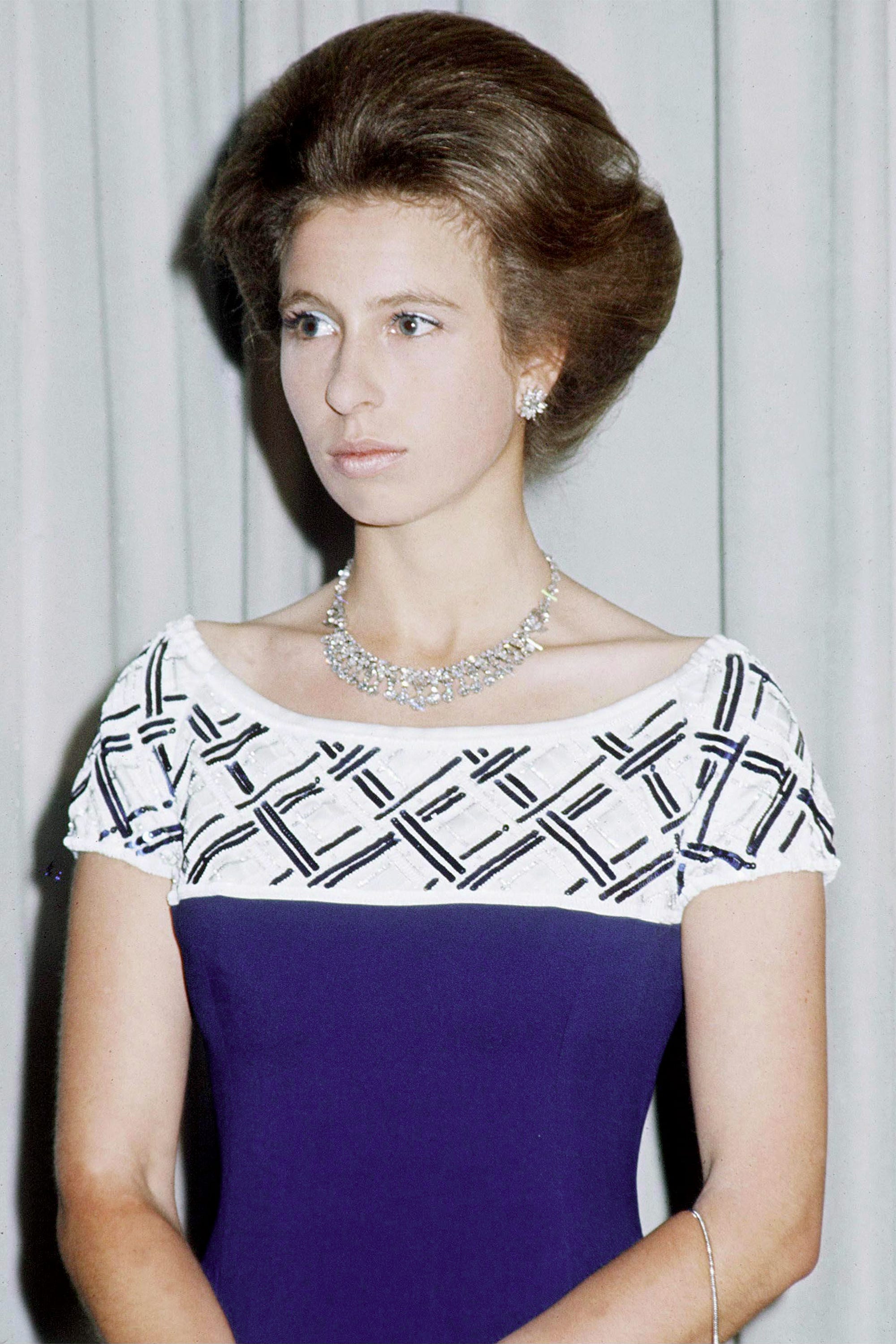 hbz-princess-anne-1973-gettyimages-52099298-1502998276.jpg