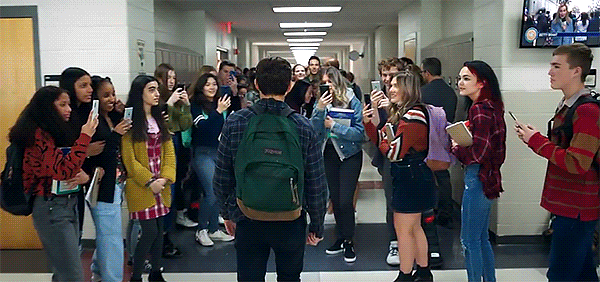 Peter-Parker-as-Spider-Man-Spider-Man-No-Way-Home-spider-man-44063499-600-282.gif
