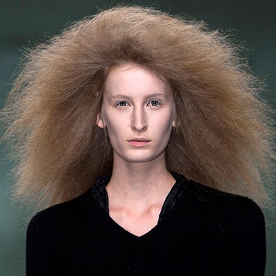 hair-ideas-2015-03-thick-hair-problems-pouf.jpg