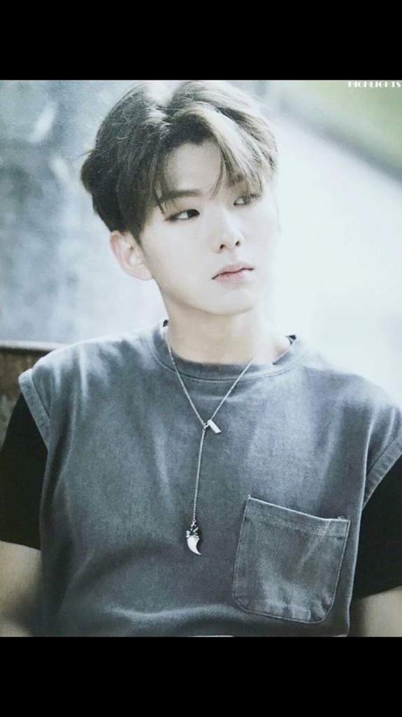 Top 10 Hot Kpop Guys | K-Pop Amino Top 10 Hot Kpop Guys | K-Pop Amino