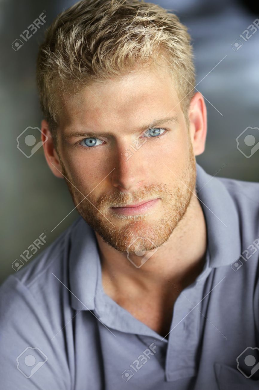 25320690-portrait-of-a-young-handsome-caucasian-man-smiling.jpg