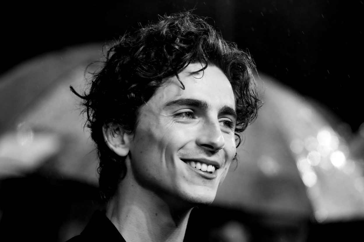 the-rumors-are-true-timothee-chalamet-used-to-mod-xbox-contr_18c5.1248.jpg