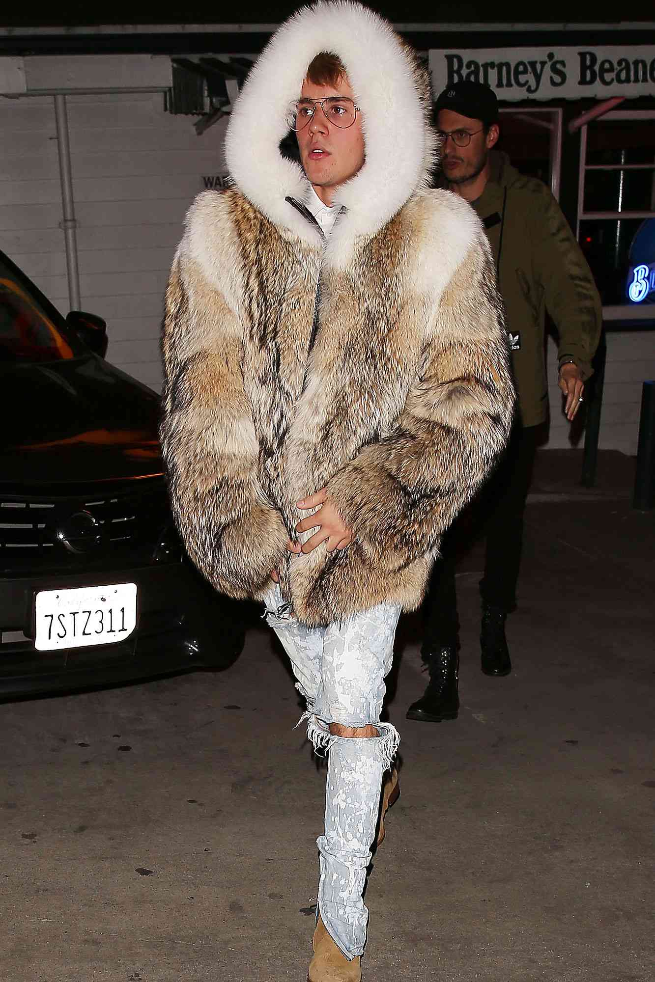 Justin Bieber Bundles Up in a Giant Fur Coat | PEOPLE.com