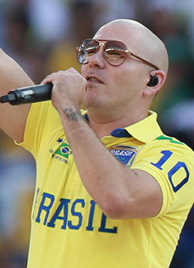Arena_Corinthians_Opening_%28cropped-Pitbull%29.jpg