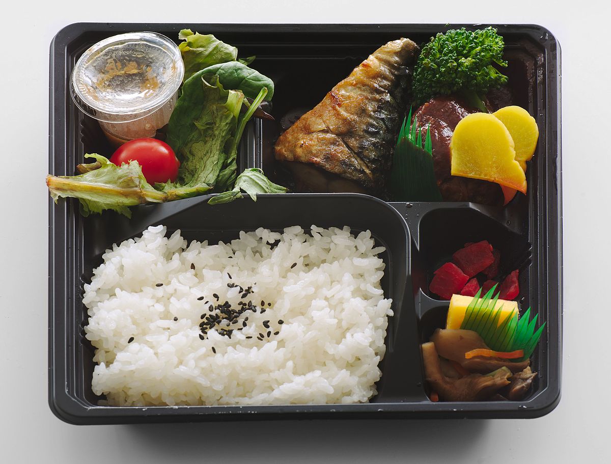 1200px-Bento_box_from_a_grocery_store.jpg