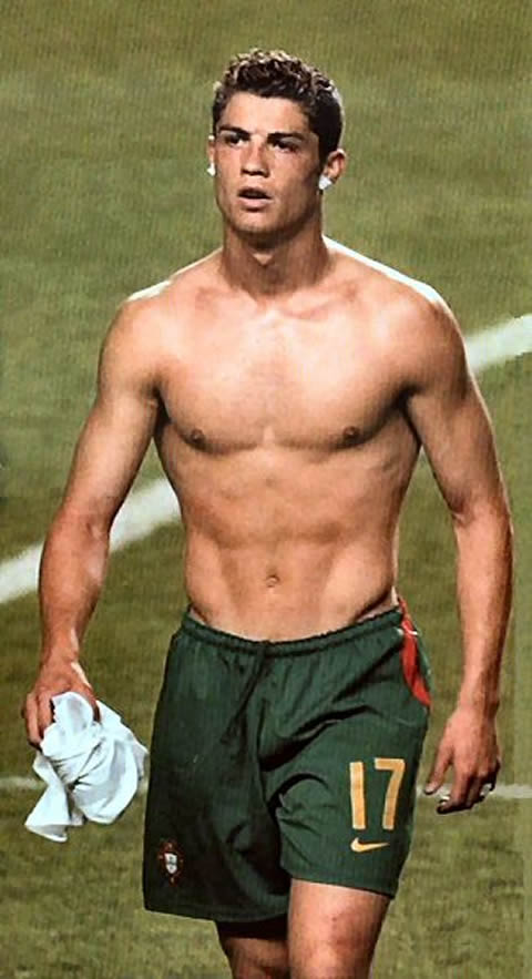 cristiano-ronaldo-euro2004-portugal-shirtless-body-after-match.jpg